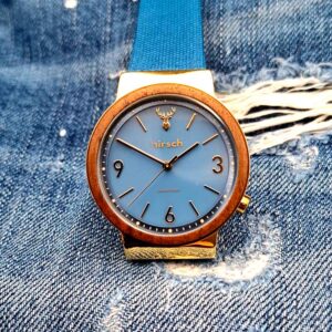 Hirsch Green Message Damenuhr in Jeansblau – nachhaltige Solaruhr mit modernem Look - auf Jean