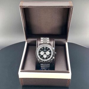 Orbit Chrono Silber Herrenchronograph mit schwarzer Rechenschieber-Lünette und Präsidentenarmband - in Lederbox